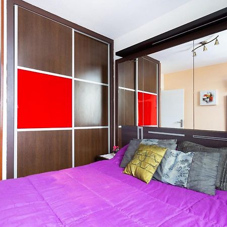 Apartamento En Primera Linea De Playa Con Aire Acondicionado Арона Екстериор снимка