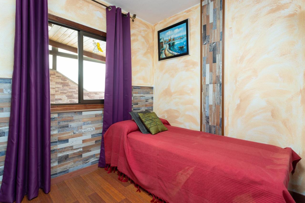 Apartamento En Primera Linea De Playa Con Aire Acondicionado Арона Екстериор снимка