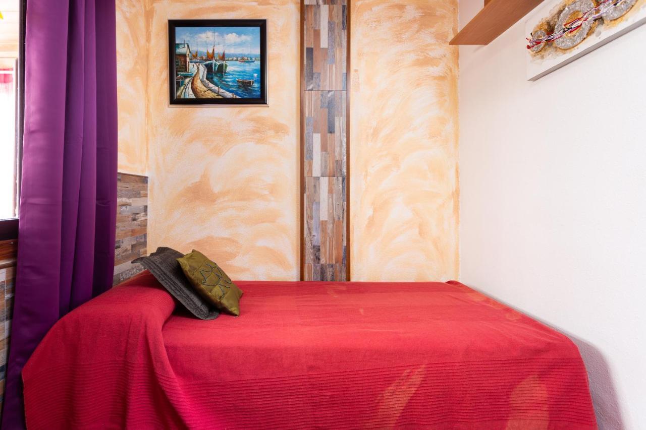 Apartamento En Primera Linea De Playa Con Aire Acondicionado Арона Екстериор снимка